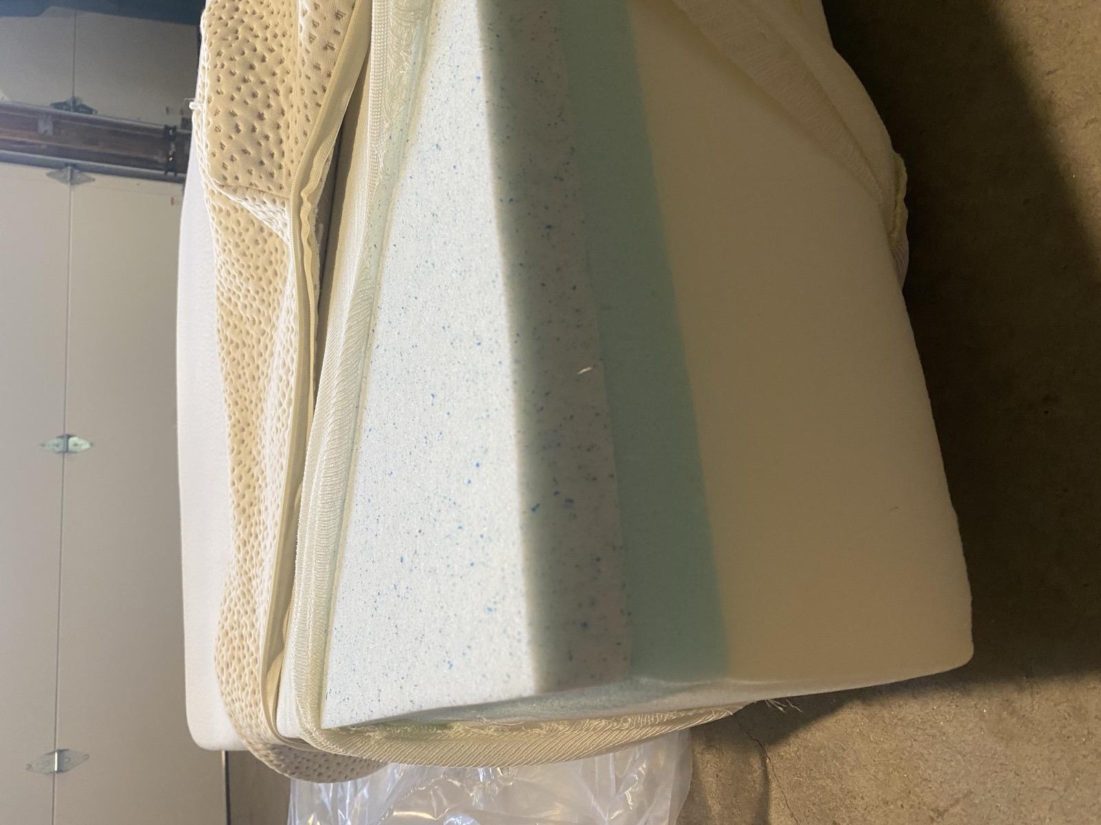 5 Little Monkeys kids mattress layers exposed